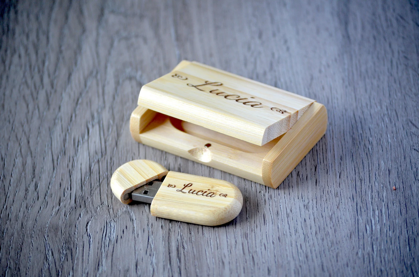 Personalized Custom-made Bamboo Wooden Flash Drive USB 4GB, 32GB