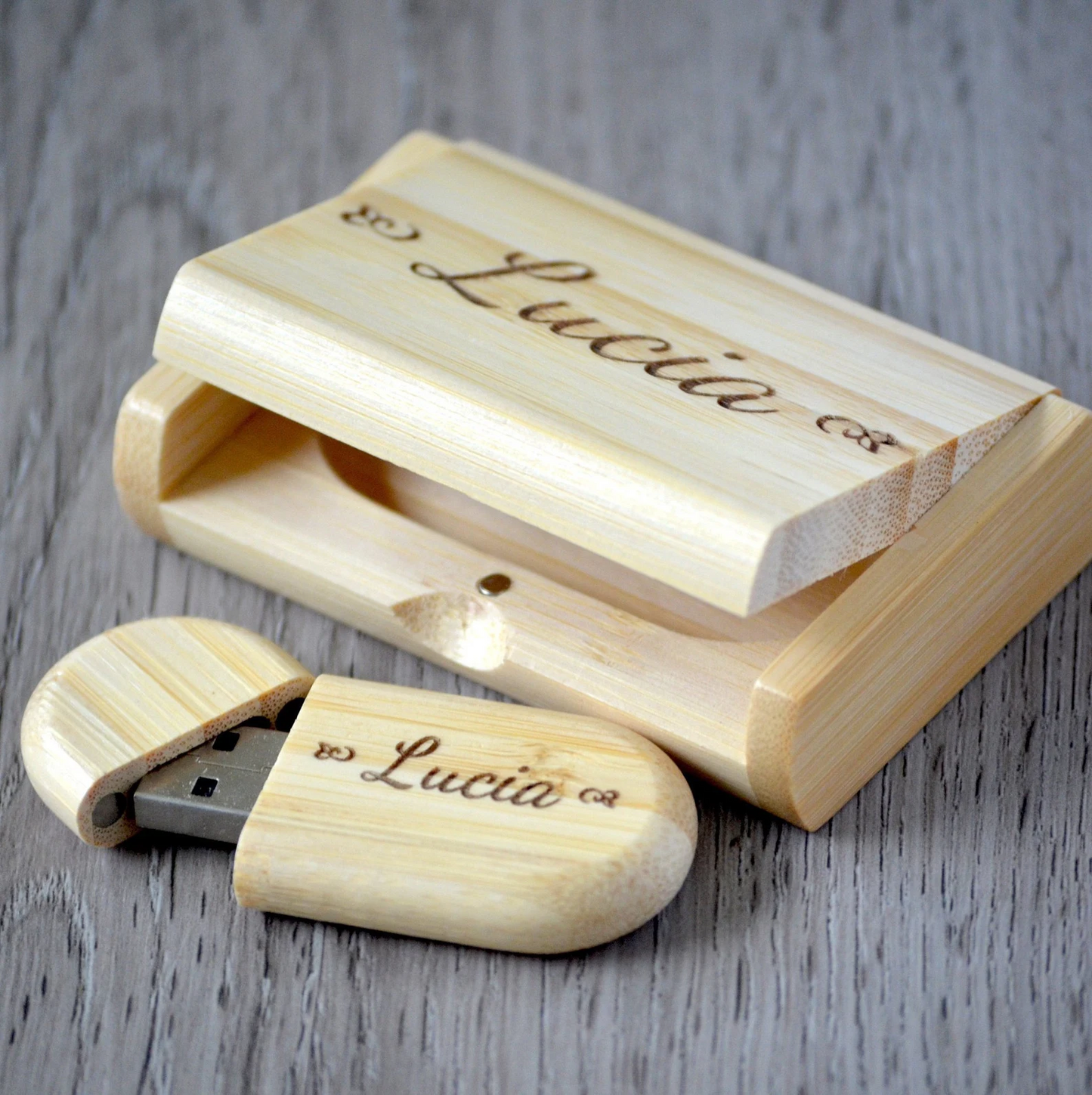 Personalized Custom-made Bamboo Wooden Flash Drive USB 4GB, 32GB